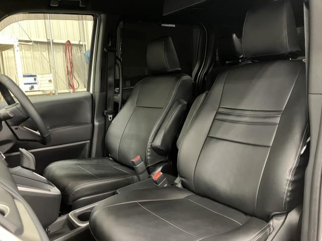 ヴォクシー ハイブリッドS-Z モデリスタエアロ ユニバーサルS ★オプション装備車★モデリスタエアロパーツセットA【フロントスポイラー・サイドスカート(ユニバーサルステップ付車)・リヤスカート】★モデリスタサイドドアガーニッシュ付(22枚目)