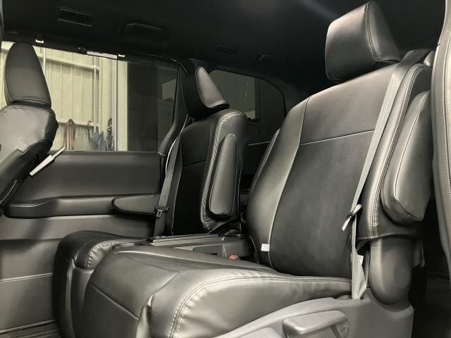 ヴォクシー ハイブリッドS-Z モデリスタエアロ ユニバーサルS ★オプション装備車★モデリスタエアロパーツセットA【フロントスポイラー・サイドスカート(ユニバーサルステップ付車)・リヤスカート】★モデリスタサイドドアガーニッシュ付(25枚目)