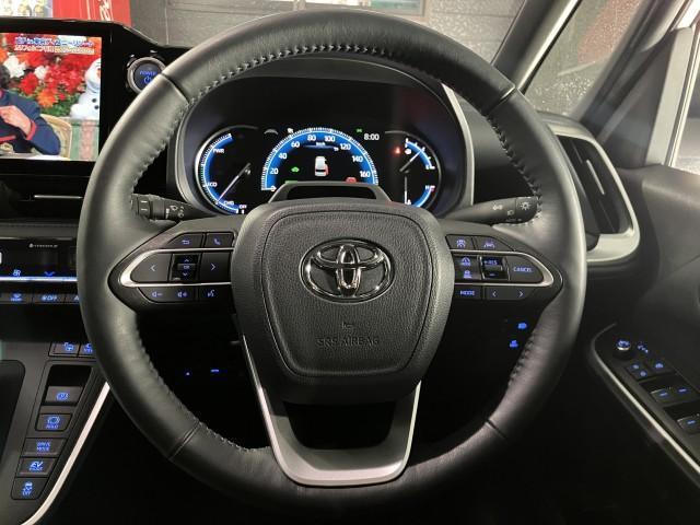 ヴォクシー ハイブリッドS-Z モデリスタエアロ ユニバーサルS ★オプション装備車★モデリスタエアロパーツセットA【フロントスポイラー・サイドスカート(ユニバーサルステップ付車)・リヤスカート】★モデリスタサイドドアガーニッシュ付(28枚目)