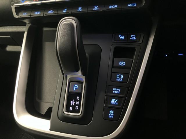 ヴォクシー ハイブリッドS-Z モデリスタエアロ ユニバーサルS ★オプション装備車★モデリスタエアロパーツセットA【フロントスポイラー・サイドスカート(ユニバーサルステップ付車)・リヤスカート】★モデリスタサイドドアガーニッシュ付(34枚目)