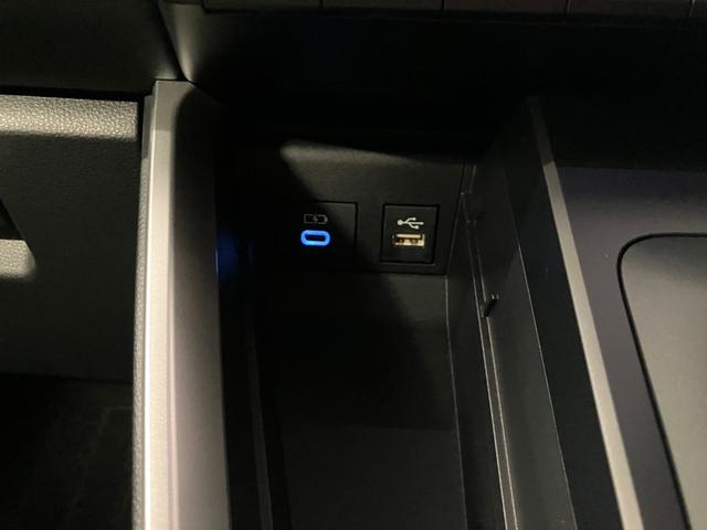 ヴォクシー ハイブリッドS-Z モデリスタエアロ ユニバーサルS ★オプション装備車★モデリスタエアロパーツセットA【フロントスポイラー・サイドスカート(ユニバーサルステップ付車)・リヤスカート】★モデリスタサイドドアガーニッシュ付(44枚目)