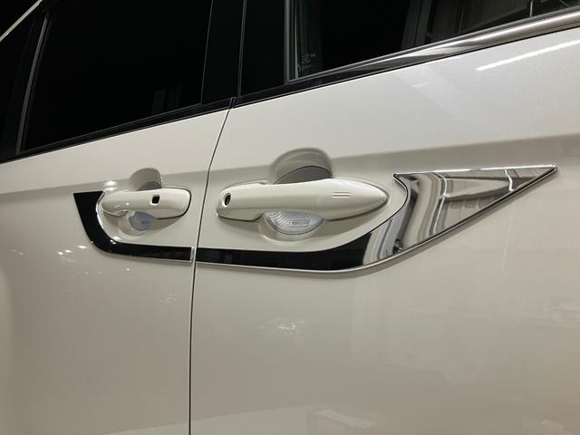 ヴォクシー ハイブリッドS-Z モデリスタエアロ ユニバーサルS ★オプション装備車★モデリスタエアロパーツセットA【フロントスポイラー・サイドスカート(ユニバーサルステップ付車)・リヤスカート】★モデリスタサイドドアガーニッシュ付(55枚目)