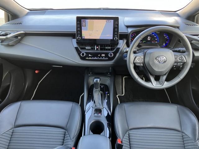 カローラツーリング ハイブリッド　ダブルバイビー　ハンドル＆シート・ヒーター付　★オプション装備車★ホワイトパールクリスタルシャイン・ボディカラー【０７０】★内装シート色・ブラックインテリア★セーフティセンス★ブラインドスポットモニター（9枚目）