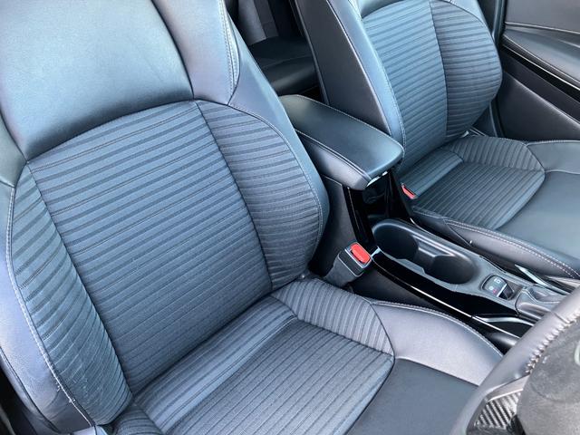 カローラツーリング ハイブリッド　ダブルバイビー　ハンドル＆シート・ヒーター付　★オプション装備車★ホワイトパールクリスタルシャイン・ボディカラー【０７０】★内装シート色・ブラックインテリア★セーフティセンス★ブラインドスポットモニター（22枚目）