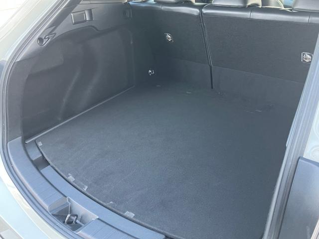 カローラツーリング ハイブリッド　ダブルバイビー　ハンドル＆シート・ヒーター付　★オプション装備車★ホワイトパールクリスタルシャイン・ボディカラー【０７０】★内装シート色・ブラックインテリア★セーフティセンス★ブラインドスポットモニター（47枚目）