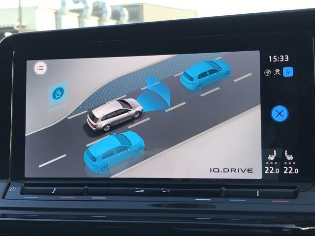 ゴルフヴァリアント TDI Rライン プラチナムエディション 【保証付】 ★車検R8年11月迄★ディーゼルターボ★ダイナミックコーナーライト★ダイナミックライトアシスト★LEDマトリックスヘッドライト★ヘッドアップディスプレイ★LEDテールランプ★SSDナビTV(5枚目)