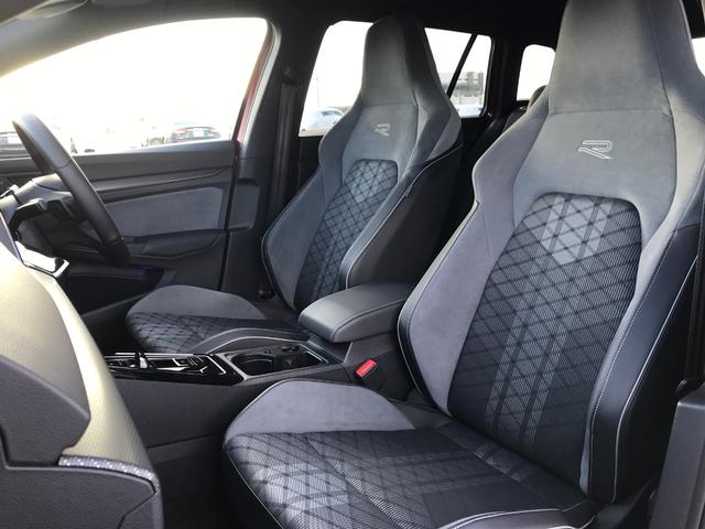 ゴルフヴァリアント TDI Rライン プラチナムエディション 【保証付】 ★車検R8年11月迄★ディーゼルターボ★ダイナミックコーナーライト★ダイナミックライトアシスト★LEDマトリックスヘッドライト★ヘッドアップディスプレイ★LEDテールランプ★SSDナビTV(24枚目)