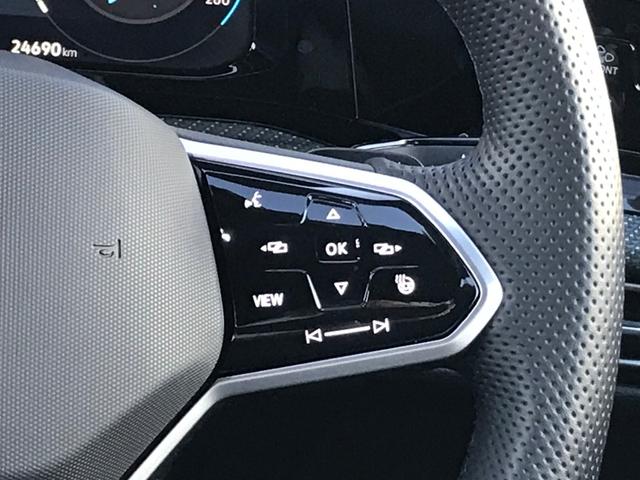 ゴルフヴァリアント TDI Rライン プラチナムエディション 【保証付】 ★車検R8年11月迄★ディーゼルターボ★ダイナミックコーナーライト★ダイナミックライトアシスト★LEDマトリックスヘッドライト★ヘッドアップディスプレイ★LEDテールランプ★SSDナビTV(35枚目)