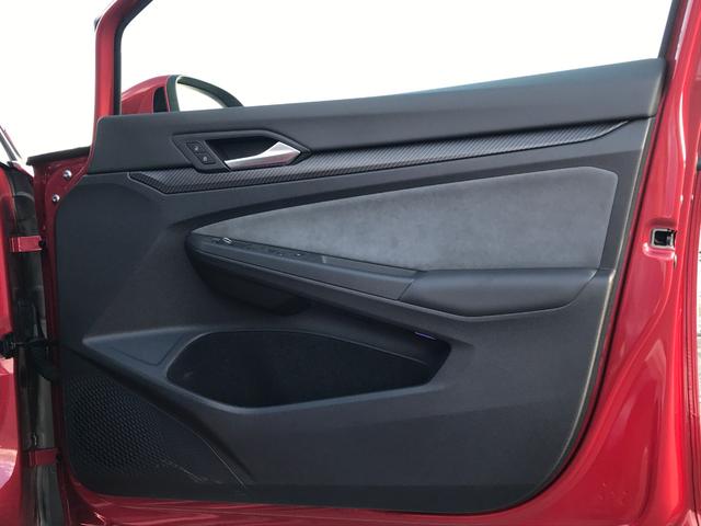 ゴルフヴァリアント TDI Rライン プラチナムエディション 【保証付】 ★車検R8年11月迄★ディーゼルターボ★ダイナミックコーナーライト★ダイナミックライトアシスト★LEDマトリックスヘッドライト★ヘッドアップディスプレイ★LEDテールランプ★SSDナビTV(46枚目)