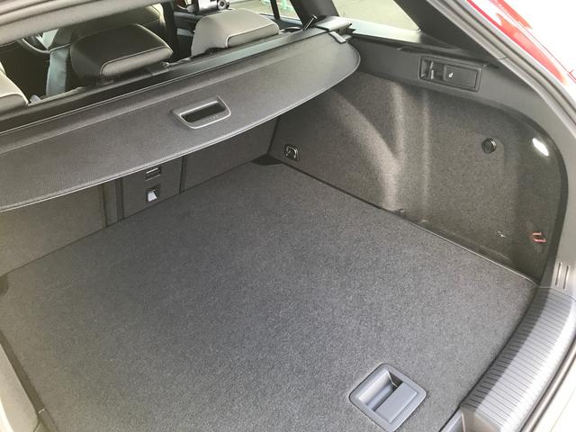 ゴルフヴァリアント TDI Rライン プラチナムエディション 【保証付】 ★車検R8年11月迄★ディーゼルターボ★ダイナミックコーナーライト★ダイナミックライトアシスト★LEDマトリックスヘッドライト★ヘッドアップディスプレイ★LEDテールランプ★SSDナビTV(50枚目)