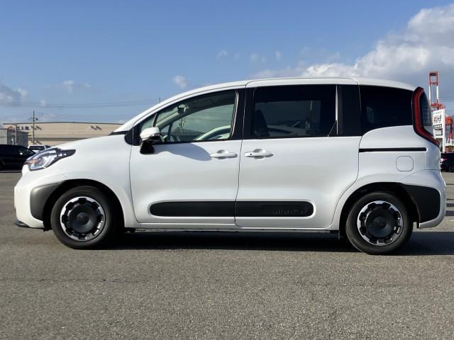 シエンタ ハイブリッドZ 両側パワースライドドア 3列シート7人乗り ★両側パワースライドドア★純正10.5インチフルセグナビ★レーダークルーズコントロール★パノラミックビューモニター★Bi-Beam LEDヘッドランプ(15枚目)