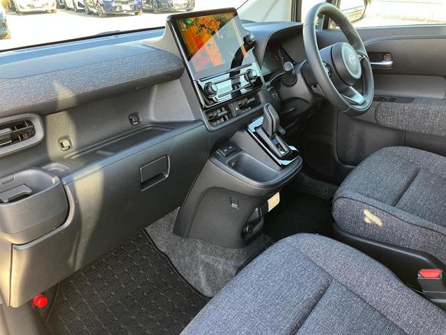 シエンタ ハイブリッドZ 両側パワースライドドア 3列シート7人乗り ★両側パワースライドドア★純正10.5インチフルセグナビ★レーダークルーズコントロール★パノラミックビューモニター★Bi-Beam LEDヘッドランプ(25枚目)