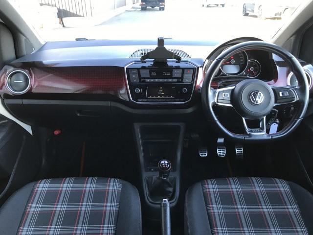 アップ！ アップ！ＧＴＩ　ＭＩＬＬＴＥＫ　ＳＰＯＲＴマフラー　★６速ＭＴ車★ＭＩＬＬＴＥＫ　ＳＰＯＲＴマフラー★ＫＷ【カーヴェー】車高調★ＲＡＹＳ１６インチＡＷ★衝突軽減ブレーキ★障害物センサー★ＥＴＣ★純正５インチカラーディスプレイ【バックカメラ付き】（10枚目）