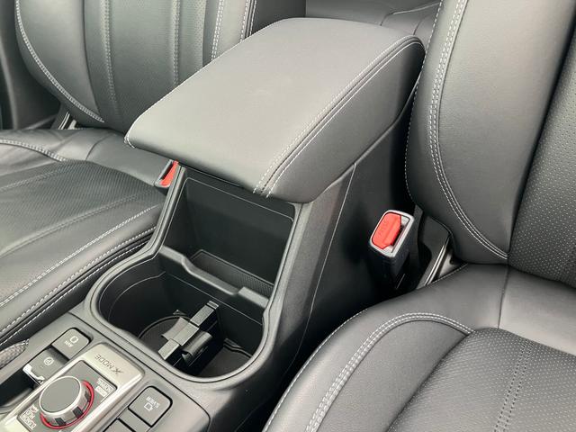 フォレスター アドバンス　４ＷＤ　本革シート　サンルーフ　★ダイヤトーンサウンド８インチビルトインナビＴＶ★Ｂｌｕｅ　ｔｏｏｔｈ★ＥＴＣ【ナビ連動式】★フロント・サイドビュー＆バックモニター★スマートリヤビューミラー付★ドライブレコーダー付（24枚目）