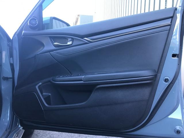 シビック ハッチバック ホンダセンシング トップロードサンルーフ ★トップロードサンルーフ【チルドアップ機能】★レザーインテリア★ホンダインターナビTV★DVD再生★Bluetooth★ETC2.0【ナビ連動式】★USBジャック★バックモニター(52枚目)