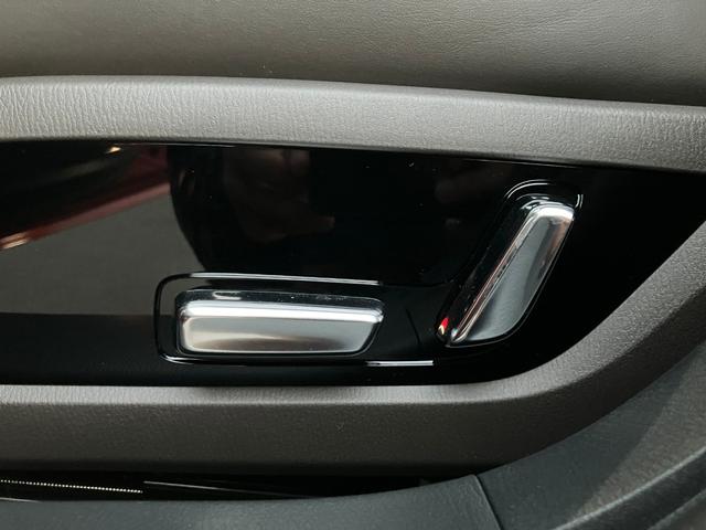 アテンザワゴン ＸＤ　Ｌパッケージ　３６０°ビューモニター　★オプション装備車★スマートシティブレーキ★ＢＳＭシステム★レーンキープアシストシステム★ドライバーアテンションアラート★パーキングセンサー★３６０°ビューモニター★ｉ－ｓｔｏｐ（27枚目）