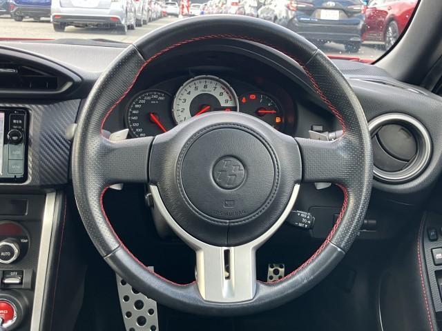 ８６ ＧＴリミテッド　　ＲＡＹＳ１８インチＡＷ　★純正ＳＤナビＴＶ★Ｂｌｕｅｔｏｏｔｈ★ＥＴＣ【ナビ連動式】★バックモニター★ＶＳＣ－ＴＲＣ★サイド・カーテンエアバック★革巻きステアリング★パドルシフト【６速】★クルーズコントロール★（31枚目）