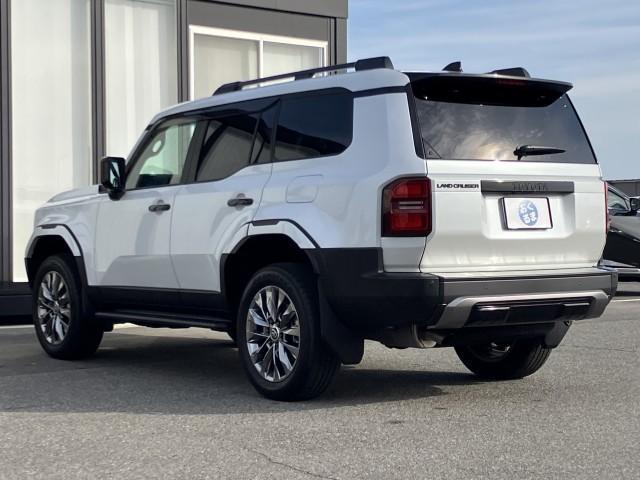 ランドクルーザー250 VXファーストエディション モデリスタPKG ★オプション装備車★モデリスタパッケージ【フロントバンパーガード・フロントアンダーカバー・リヤバンパーガーニッシュ】★モデリスタオーバーフェンダー付★モデリスタリヤバンパーステップガード付(16枚目)