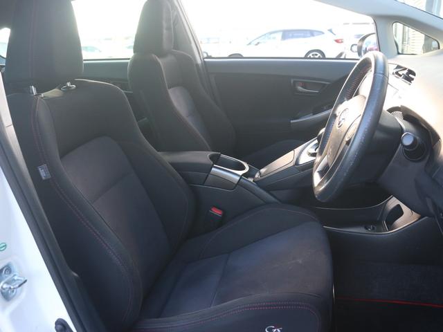 プリウス Sツーリングセレクション・G’s 専用18AW ★純正SDナビTV★Blue tooth★ビルトインETC★バックガイドモニター★G’s専用革巻きステアリングスイッチ付★G’s専用スポーツシート★スマートキー・プッシュスタート(8枚目)