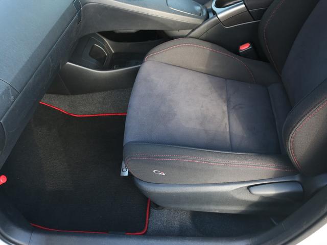 プリウス Sツーリングセレクション・G’s 専用18AW ★純正SDナビTV★Blue tooth★ビルトインETC★バックガイドモニター★G’s専用革巻きステアリングスイッチ付★G’s専用スポーツシート★スマートキー・プッシュスタート(23枚目)