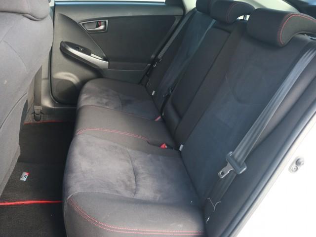 プリウス Sツーリングセレクション・G’s 専用18AW ★純正SDナビTV★Blue tooth★ビルトインETC★バックガイドモニター★G’s専用革巻きステアリングスイッチ付★G’s専用スポーツシート★スマートキー・プッシュスタート(27枚目)