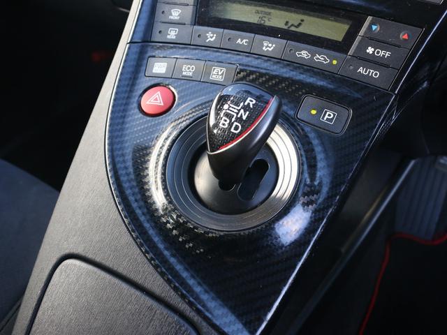 プリウス Sツーリングセレクション・G’s 専用18AW ★純正SDナビTV★Blue tooth★ビルトインETC★バックガイドモニター★G’s専用革巻きステアリングスイッチ付★G’s専用スポーツシート★スマートキー・プッシュスタート(29枚目)