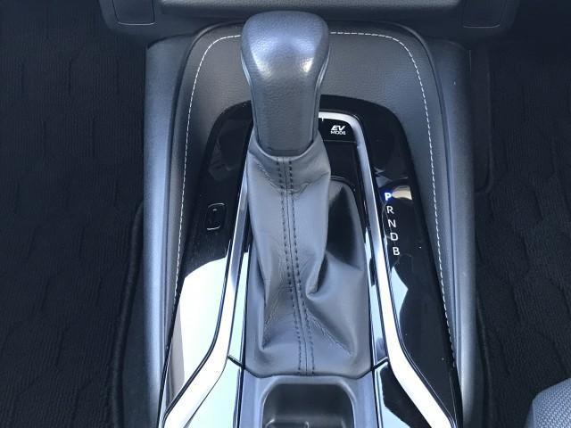 カローラ ハイブリッド S 寒冷地仕様 セーフティセンス BSM ★オプション装備車★純正ディスプレイオーディオナビTV★CD/DVDプレーヤー付★Blue tooth★Miracast【スマホ画面表示機能付】★2.1Aポート★ビルトインETC(31枚目)