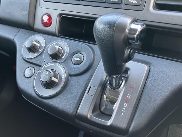 クロスロード 20X サンルーフ 17インチAW ★7インチHDDナビ★DVD再生付★ETC【ナビ連動式】★リヤカメラ付★VSA★ヒルスタートアシスト機能★EBD【電子制御制動力配分システム】付ABS+ブレーキアシスト(33枚目)