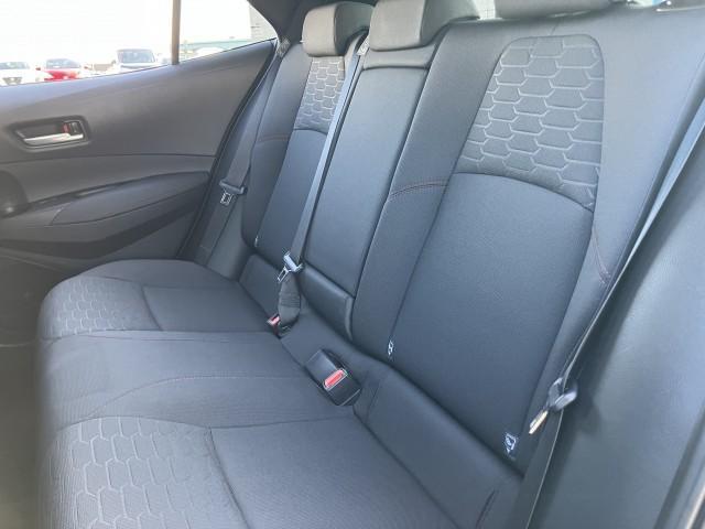 カローラスポーツ Ｇ　Ｚ　セーフティセンス　ＢＳＭ　寒冷地仕様　★オプション装備★寒冷地仕様【ウインドシールドデアイサー・リヤヒーターダクト・ＰＴＣヒーター★リモートスターター【エンジンスタート】★ＴＲＤパーツ取付（29枚目）