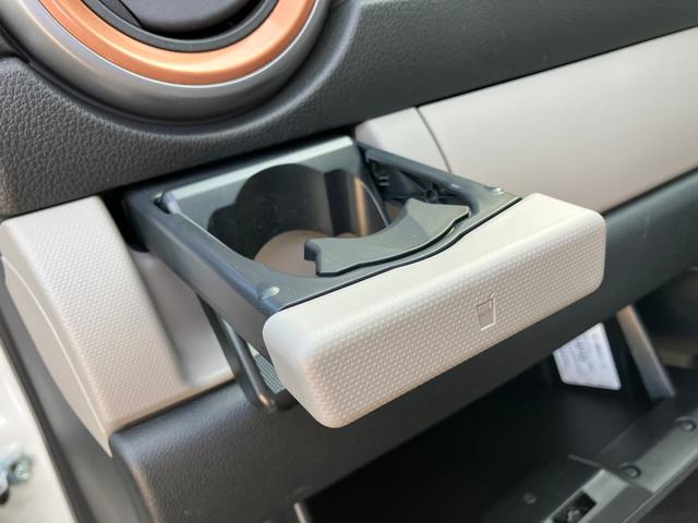 パッソ モーダ　チャーム　特別仕様車　スマートアシストＩＩＩ　★特別仕様車★パールホワイトＩＩＩボディカラー★スーパーＵＶカットパッケージ★パノラミックビュー対応ナビレディパッケージ★ＳＤナビＴＶ★Ｂｌｕｅｔｏｏｔｈ★ビルトインＥＴＣ（42枚目）