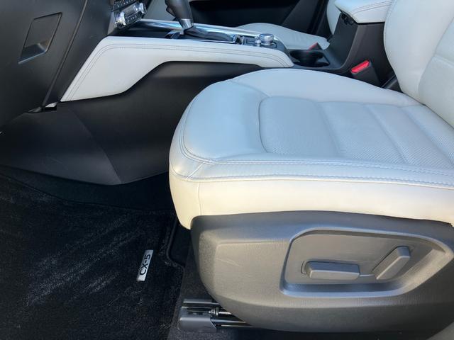 ＣＸ－５ ＸＤ　Ｌパッケージ　ディーゼルターボ　４ＷＤ　サンルーフ　４ＷＤ　サンルーフ　内装ピュアホワイトナッパレザー（30枚目）