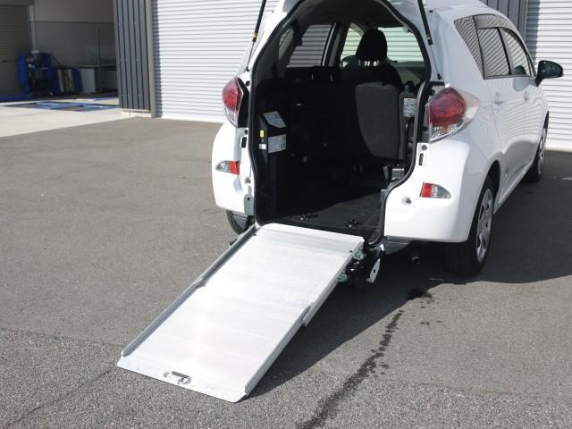 �W����߂��ɂ͐_�˓��������A�h�j�d�`�A�����C���e���A�Ȃǂ��������܂��B���W���[�₨���������y����ł��������I