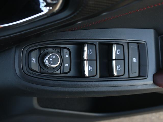 ������܃l�b�g���[�N�i���j�͂�����܃l�b�g���[�N�i���j�͕��Ɍ����ő�K�͂̓W����ł��҂����Ă���܂��B