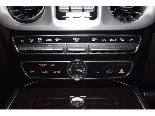 Gクラス G400d マヌファクトゥーアエディション 純正G63 22AW ブラバス製Fスポイラー G63仕様フロントバンパー ぱなめりかブラックラッピング 電動サイドステップ ガラススライディングルーフ ブルメスター ブラック&グレーレザーシート(33枚目)