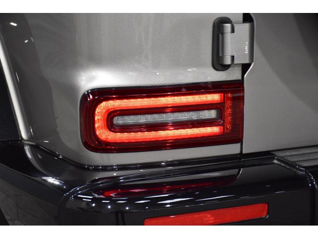 Gクラス G400d マヌファクトゥーアエディション 純正G63 22AW ブラバス製Fスポイラー G63仕様フロントバンパー ぱなめりかブラックラッピング 電動サイドステップ ガラススライディングルーフ ブルメスター ブラック&グレーレザーシート(47枚目)