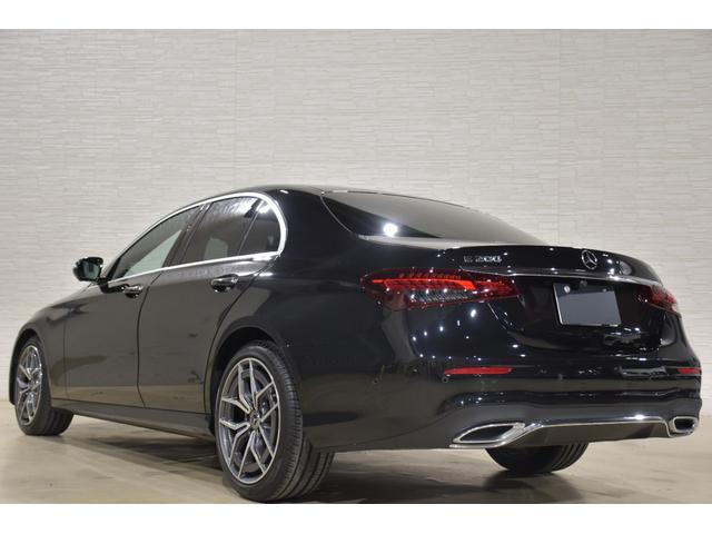 Eクラス E200 スポーツ エクスクルーシブPKG ヘッドアップディスプレイ ブルメスターサウンド エアバランスPKG パワーバックドア AMGラインインテリアPKG 黒革シート 後席シートヒーター 革巻きステアリング(2枚目)