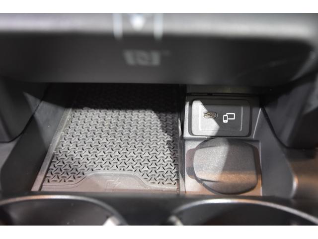 Eクラス E200 スポーツ エクスクルーシブPKG ヘッドアップディスプレイ ブルメスターサウンド エアバランスPKG パワーバックドア AMGラインインテリアPKG 黒革シート 後席シートヒーター 革巻きステアリング(31枚目)