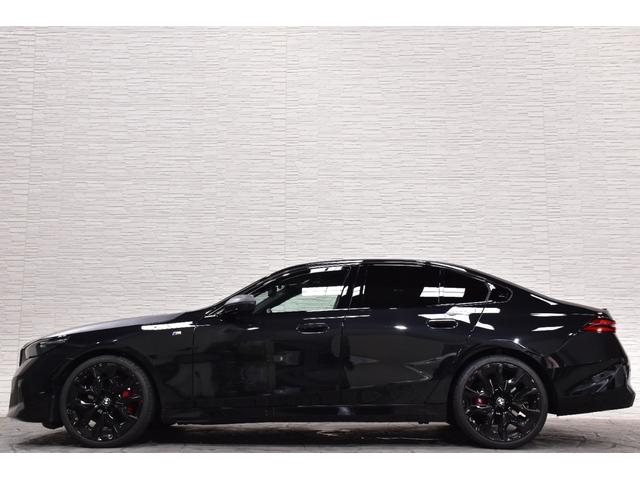 5シリーズ 523d xDrive Mスポーツ セレクトPKG MスポーツPKGプロ コンフォートドライビングPKG シルバーストーンメリノ革シート ハーマンカードンサウンド BMW前後ドラレコ 21AW ボンネット&ミラーマットブラックラッピング(11枚目)