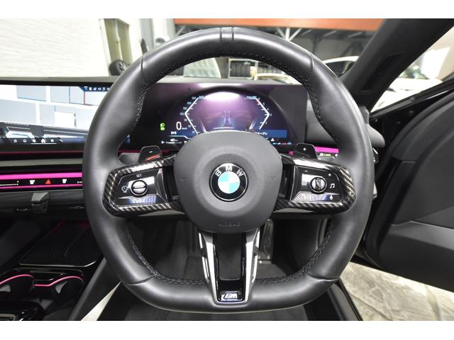 5シリーズ 523d xDrive Mスポーツ セレクトPKG MスポーツPKGプロ コンフォートドライビングPKG シルバーストーンメリノ革シート ハーマンカードンサウンド BMW前後ドラレコ 21AW ボンネット&ミラーマットブラックラッピング(16枚目)