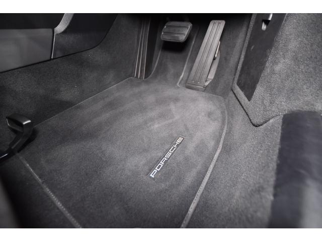 718ケイマン 718ケイマン スポクロPKG スポーツエグゾーストスポーツテールパイプ GTスポーツステアリング PDLS付バイキセノンヘッドライト 19AWケイマンS メタリックボディカラー 電動可倒式エクステリアミラー AAC(34枚目)