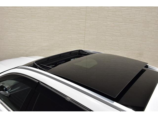 Cクラスステーションワゴン C200ステーションワゴンアバンギャルドAMGライP パノラミックスライディングルーフ ベーシックPKG レザーエクスクルーシブPKG ブラウン&ブラック革シート 前後ベンツドラレコ 純正フロアマット 純正18AW シートヒーター アンビエイトライト(45枚目)