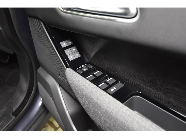 レンジローバーヴェラール ダイナミック HSE P400e 純正21AWスタイル5109 テクノロジーパック パノラミックスライディングルーフ MERIDIANサウンド パワーバックドア フロントフォグランプ AppleCarPlay 360°カメラ ドラレコ(32枚目)