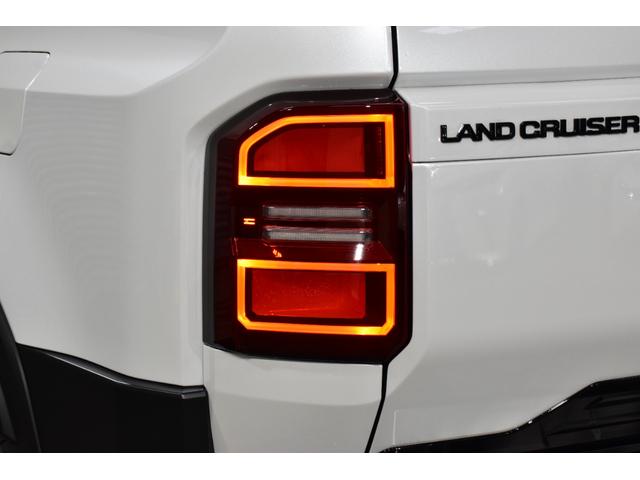 ランドクルーザー250 VXファーストエディション 丸目1眼LEDヘッドランプ モデリスタエアロ モデリスタPKG 18AWマットブラック デジタルインナーミラー サンルーフ ダークチェスト革シート シートヒーター&ベンチレーション ルーフレール(49枚目)