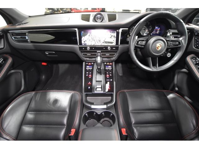 マカン マカンＴ　２０インチマカンＳホイール　エクステンデッドレザーＰＫＧ　ＰＤＬＳ＋付ＬＥＤヘッドライト　パノラマルーフ　パワステ＋　ＢＯＳＥ　リアエプロン　ティンテッドテールライト　ドライバーメモリーＰＫＧ（6枚目）