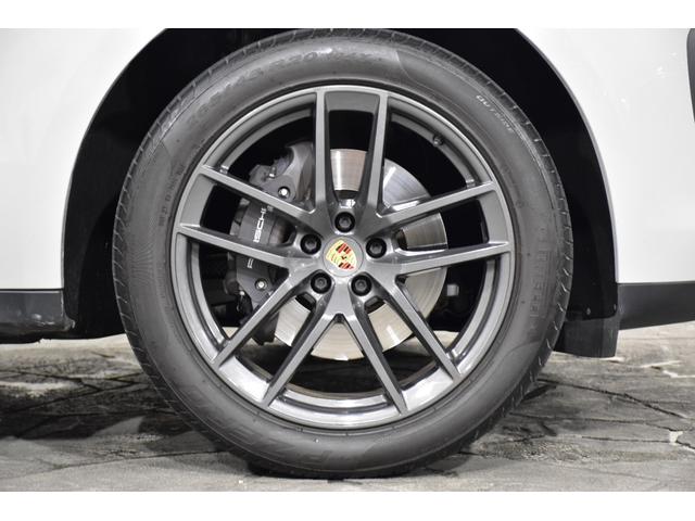 マカン マカンＴ　２０インチマカンＳホイール　エクステンデッドレザーＰＫＧ　ＰＤＬＳ＋付ＬＥＤヘッドライト　パノラマルーフ　パワステ＋　ＢＯＳＥ　リアエプロン　ティンテッドテールライト　ドライバーメモリーＰＫＧ（9枚目）