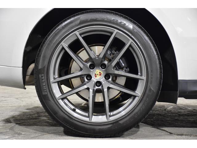 マカン マカンＴ　２０インチマカンＳホイール　エクステンデッドレザーＰＫＧ　ＰＤＬＳ＋付ＬＥＤヘッドライト　パノラマルーフ　パワステ＋　ＢＯＳＥ　リアエプロン　ティンテッドテールライト　ドライバーメモリーＰＫＧ（10枚目）