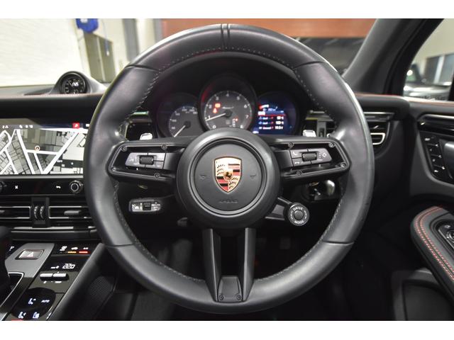 マカン マカンＴ　２０インチマカンＳホイール　エクステンデッドレザーＰＫＧ　ＰＤＬＳ＋付ＬＥＤヘッドライト　パノラマルーフ　パワステ＋　ＢＯＳＥ　リアエプロン　ティンテッドテールライト　ドライバーメモリーＰＫＧ（15枚目）