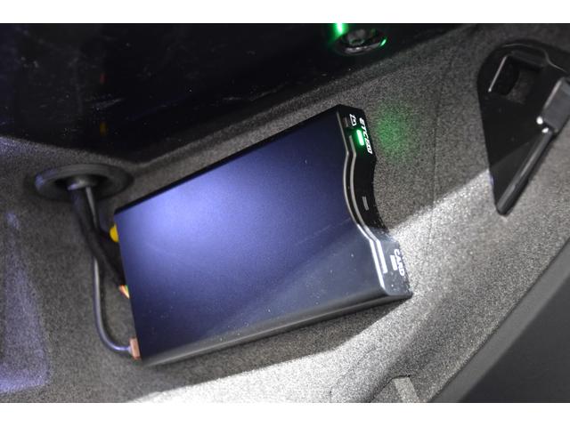 マカン マカンＴ　２０インチマカンＳホイール　エクステンデッドレザーＰＫＧ　ＰＤＬＳ＋付ＬＥＤヘッドライト　パノラマルーフ　パワステ＋　ＢＯＳＥ　リアエプロン　ティンテッドテールライト　ドライバーメモリーＰＫＧ（25枚目）