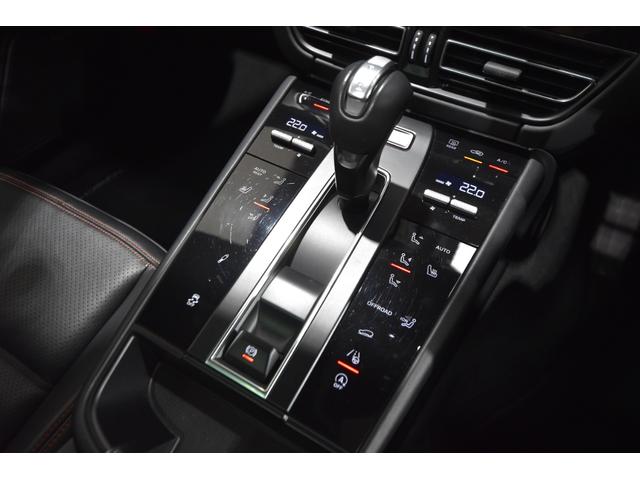 マカン マカンＴ　２０インチマカンＳホイール　エクステンデッドレザーＰＫＧ　ＰＤＬＳ＋付ＬＥＤヘッドライト　パノラマルーフ　パワステ＋　ＢＯＳＥ　リアエプロン　ティンテッドテールライト　ドライバーメモリーＰＫＧ（34枚目）