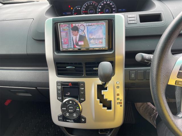 X Lエディション X Lエディション スマキー ディスチャージヘッドランプ 地デジテレビ Bカメ CD再生 ETC車載器 横滑り防止機能 キーレスキー ウォークスルー パワステ ABS メモリーナビ オートエアコン3列(14枚目)